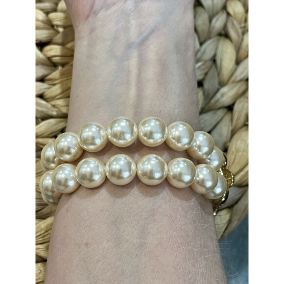 VTG Faux Pearl Bracelet Double Strand Gold Tone Flower Clasp Victorian Revival - Picture 3 of 6